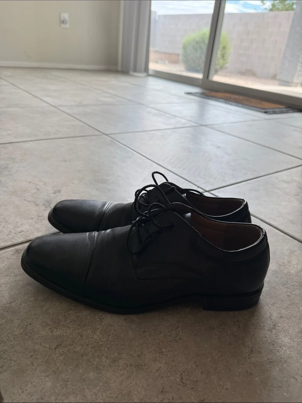 Nunn Bush Black Leather Cap-Toe Derby Shoes